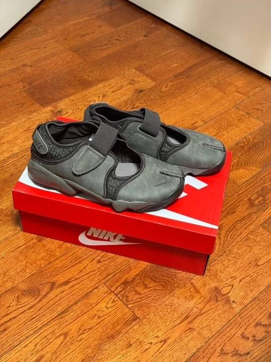 NIKE Air Rift BRAND NEW - Picture 1 of 5